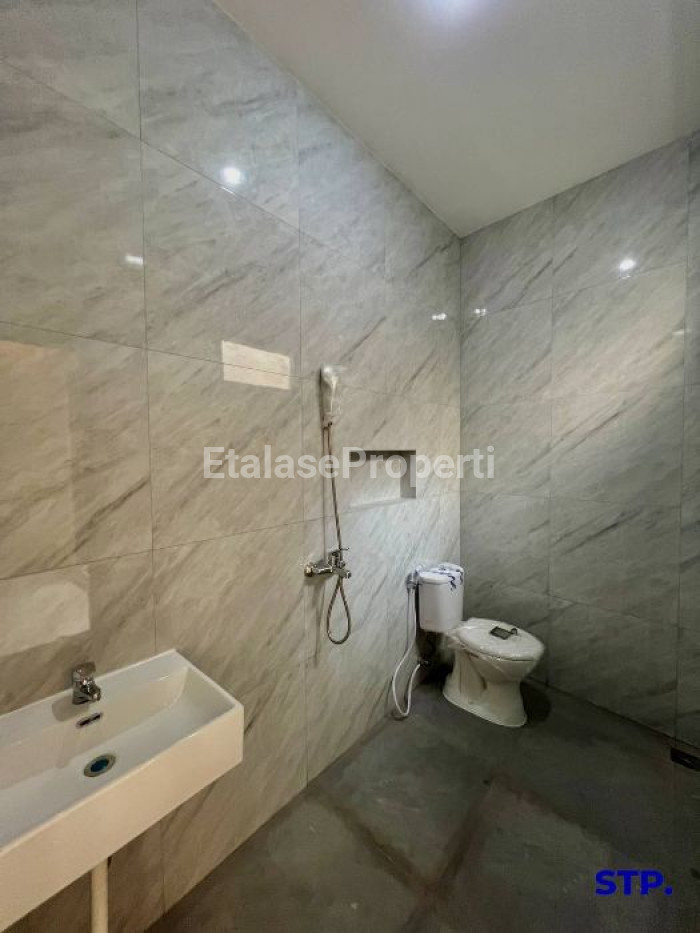 Foto properti 3 Unit - Rumah Minimalis Galaxi Bumi Permai Araya Tahap 2 Tipe A 10