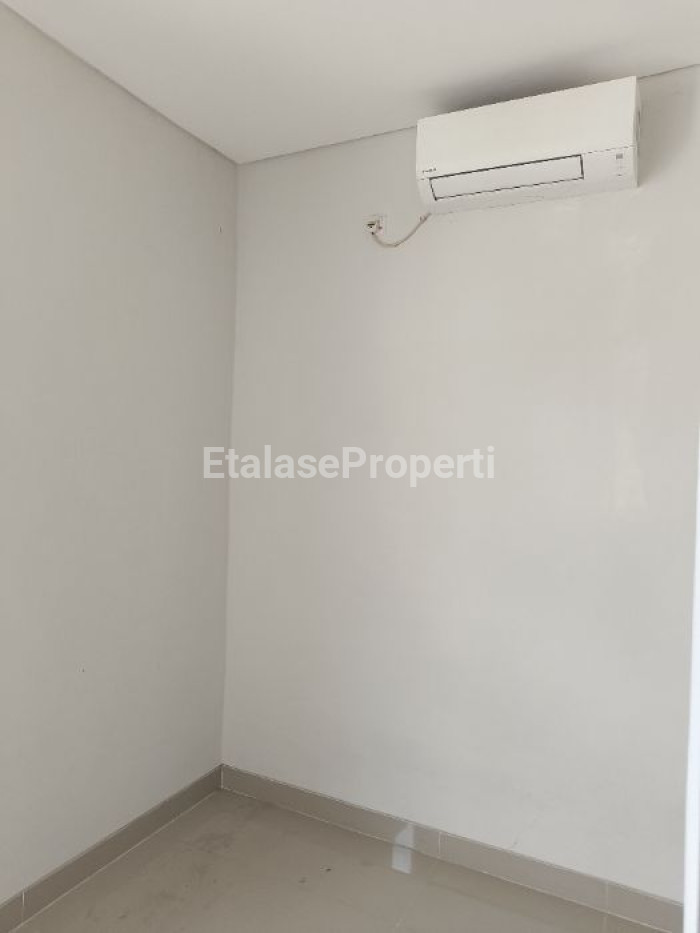 Foto properti Disewakan Rumah 2 Lantai 4