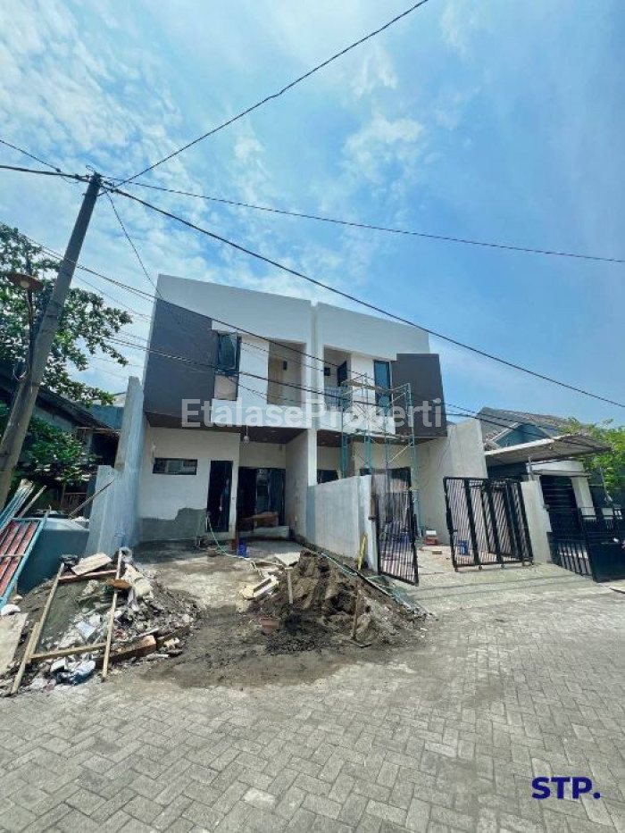 Foto properti Rumah Baru Minimalis 2 Lantai Di Wisma Mukti Klampis Semolo 2