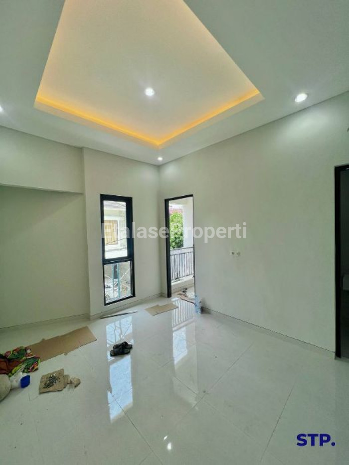 Foto properti Rumah Baru Minimalis 2 Lantai Di Wisma Mukti Klampis Semolo 8
