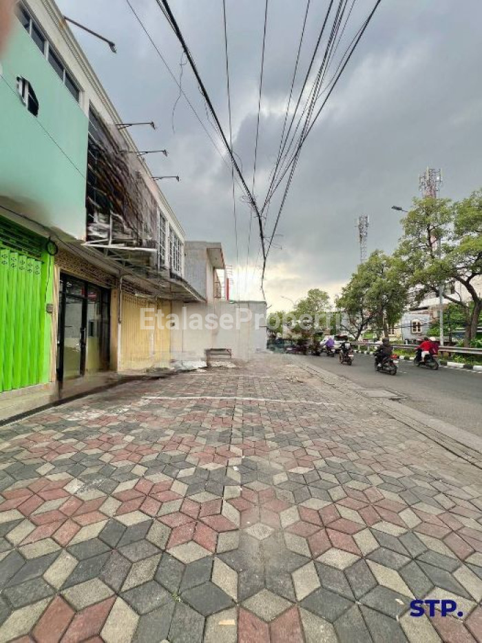 Foto properti Sisa 1 Unit - Sewa Ruko 2 Lantai Di Raya Banyu Urip 4