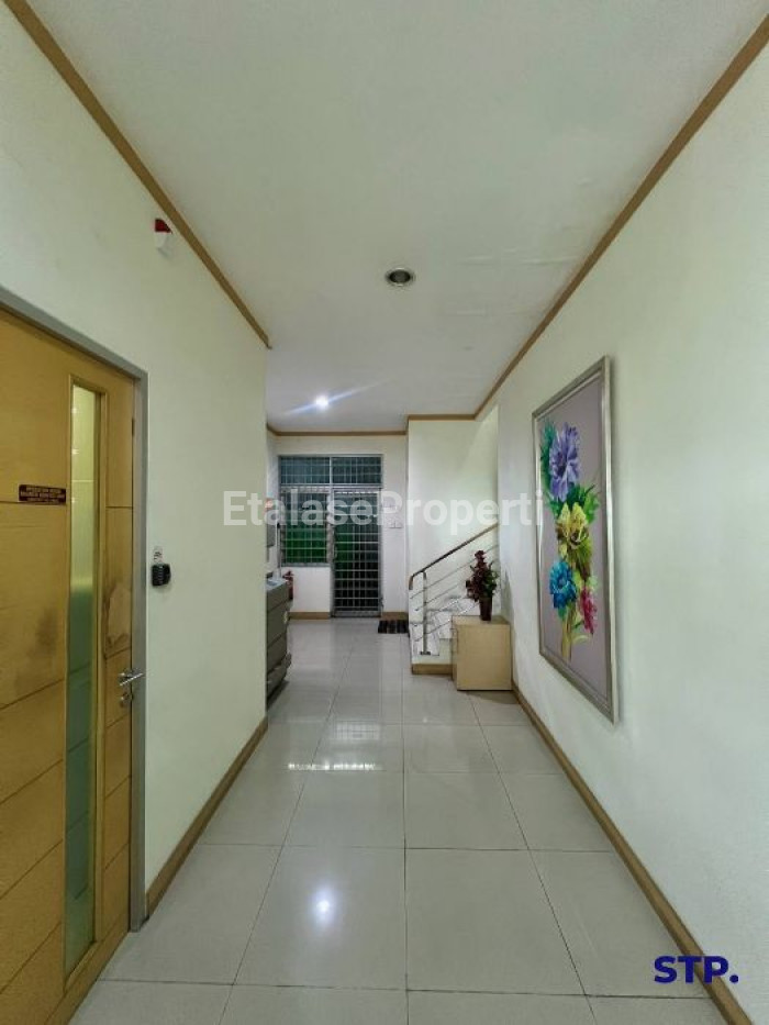 Foto properti 2 UNIT JEJER - Ruko Komplek Raya Bukit Darmo Golf Depan Lenmarc 2