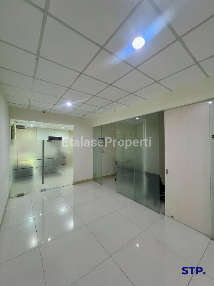Foto properti 2 UNIT JEJER - Ruko Komplek Raya Bukit Darmo Golf Depan Lenmarc 4