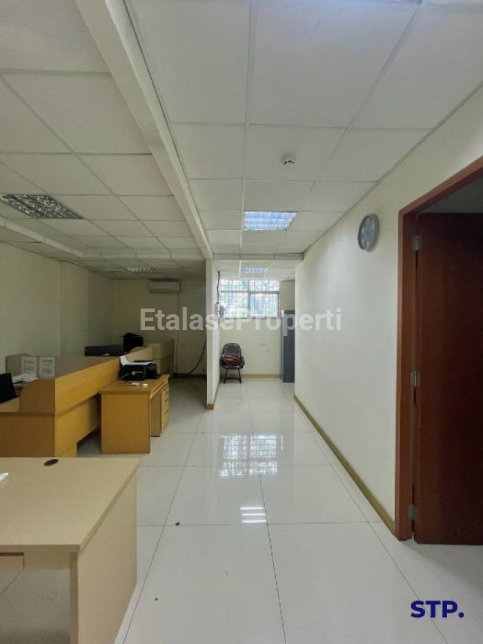 Foto properti 2 UNIT JEJER - Ruko Komplek Raya Bukit Darmo Golf Depan Lenmarc 6