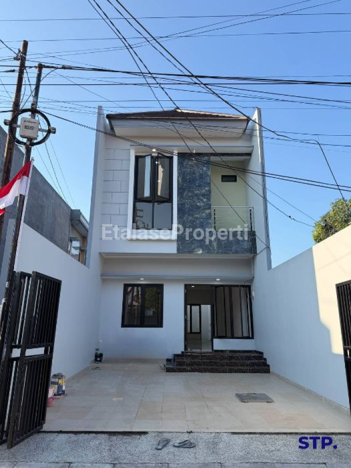 Foto properti Rumah Baru Minimalis 2 Lantai Di Putro Agung - Kenjeran 1