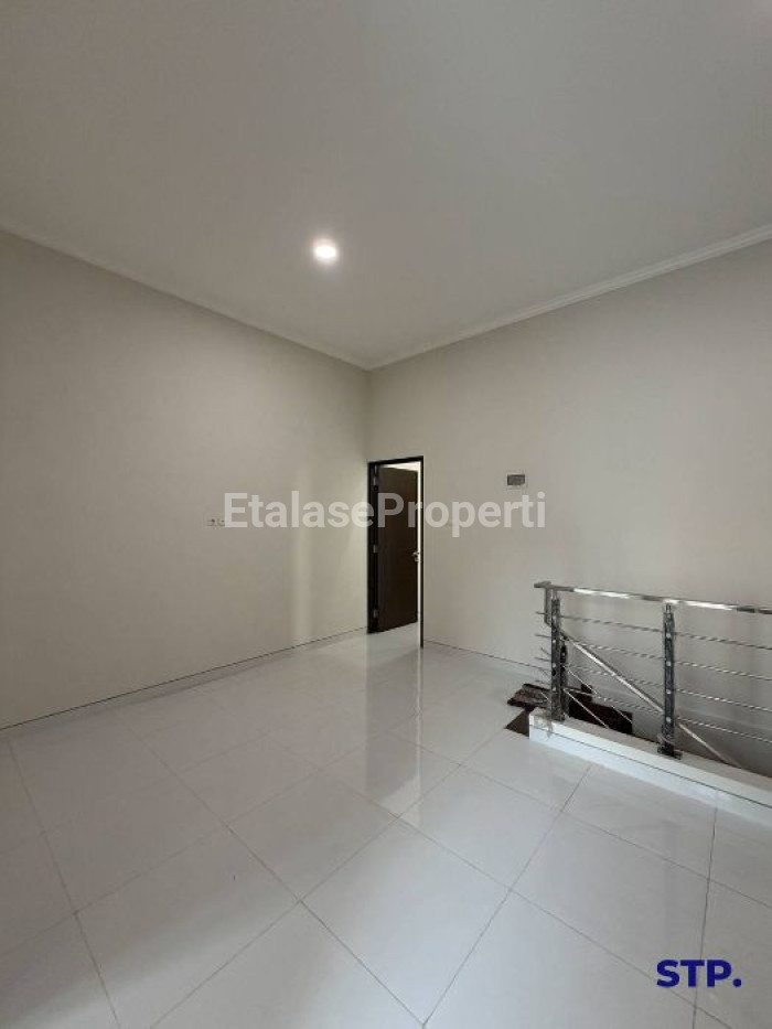 Foto properti Rumah Baru Minimalis 2 Lantai Di Putro Agung - Kenjeran 6