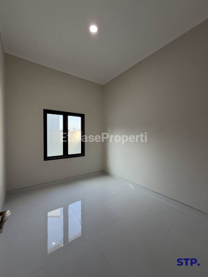 Foto properti Rumah Baru Minimalis 2 Lantai Di Putro Agung - Kenjeran 8