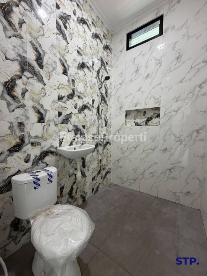 Foto properti Rumah Baru Minimalis 2 Lantai Di Putro Agung - Kenjeran 10