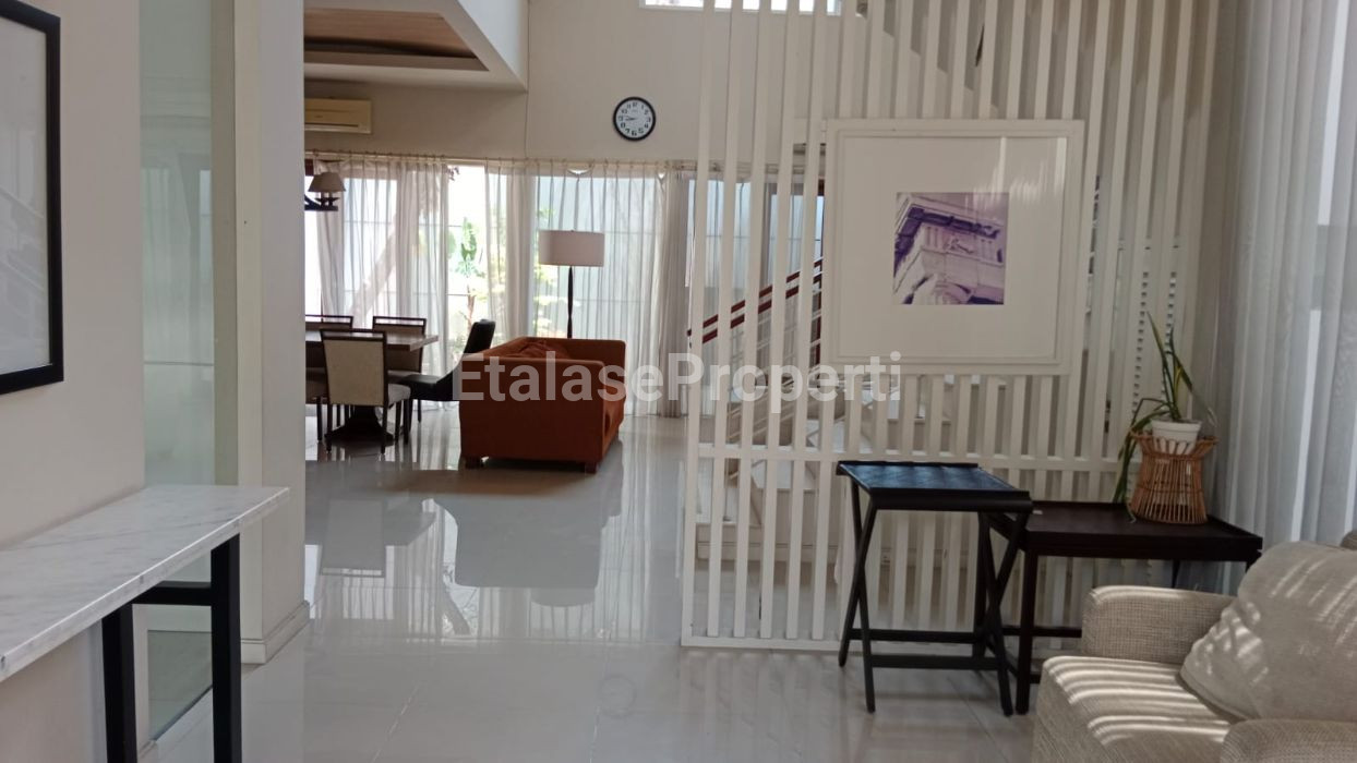 Foto properti Sewa Rumah Royal Residence 4