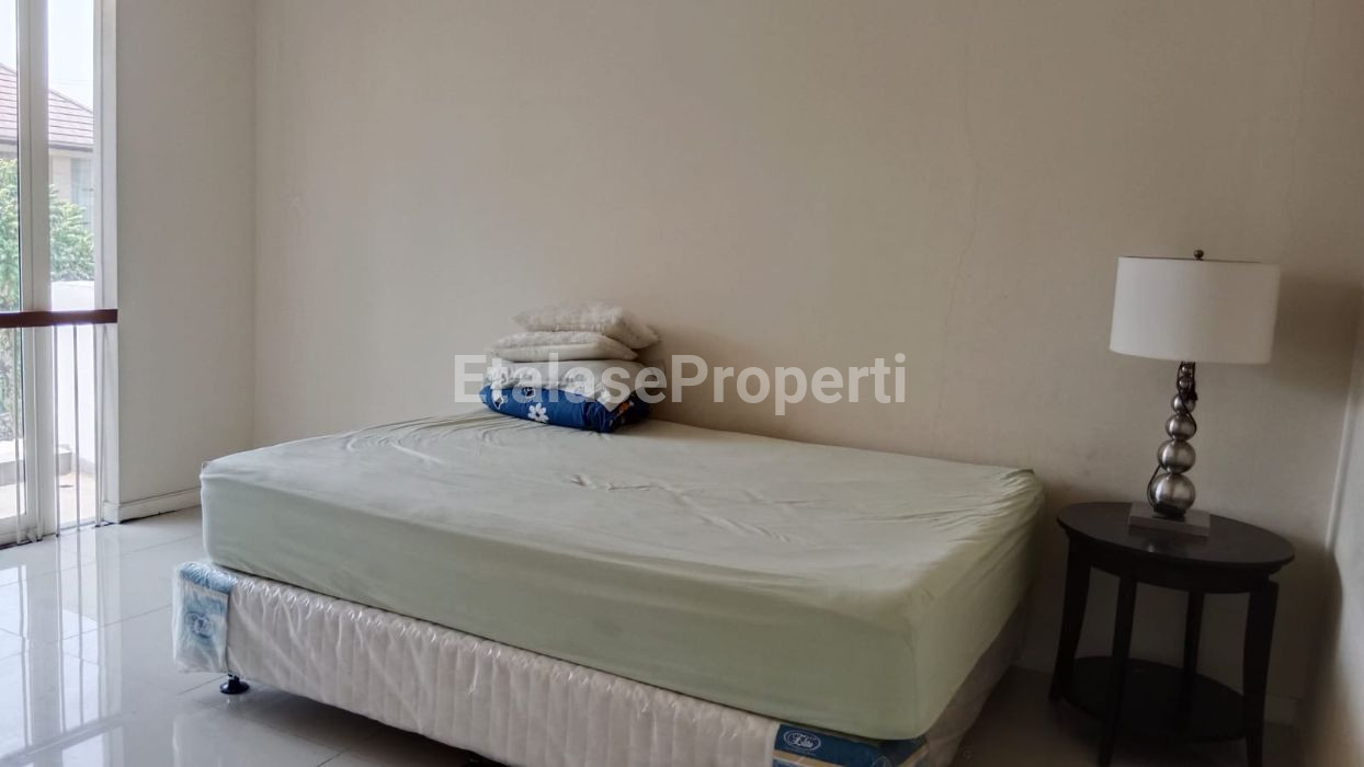 Foto properti Sewa Rumah Royal Residence 7