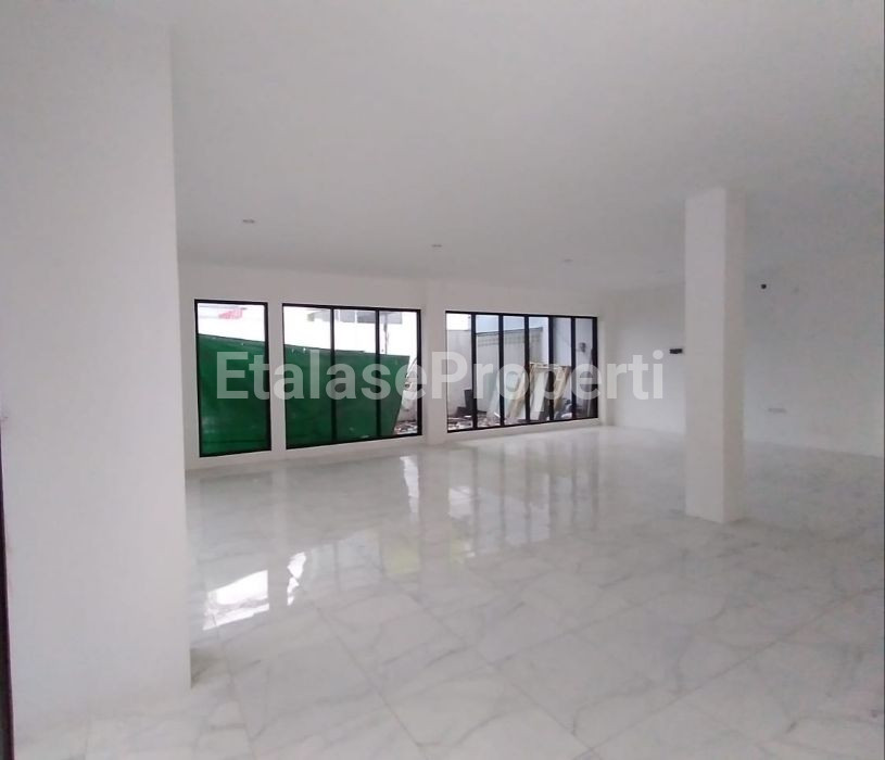 Foto properti SEWA BANGUNAN 3 LANTAI EX BANK RAYA KENJERAN 4