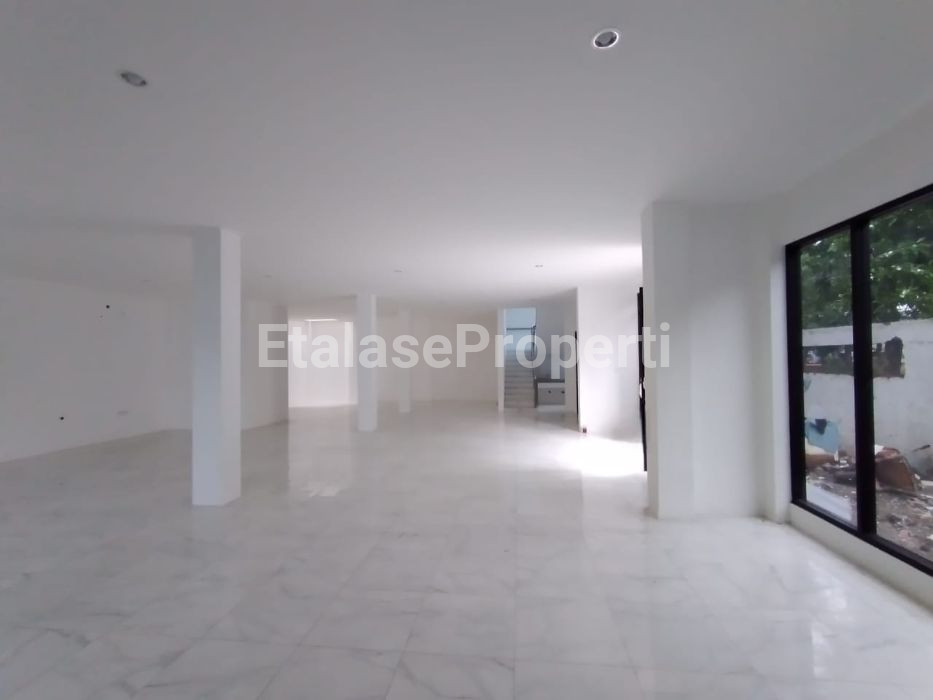 Foto properti SEWA BANGUNAN 3 LANTAI EX BANK RAYA KENJERAN 5