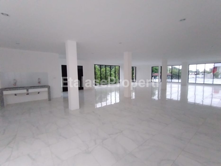 Foto properti SEWA BANGUNAN 3 LANTAI EX BANK RAYA KENJERAN 6