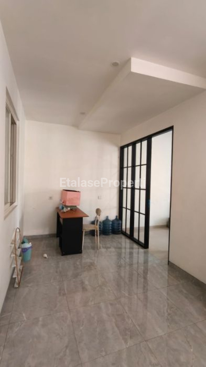 Foto properti Dijual : Rumah Di TWR Taman Wisata Regency 3