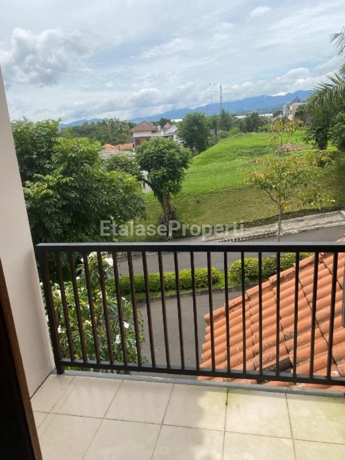 Foto properti Dijual :  Rumah Di Green Hill Batu, Malang 8