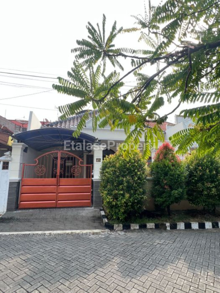 Foto properti *Disewakan Rumah Strategis Di Darmo Permai Selatan – Lokasi Premium!* 1