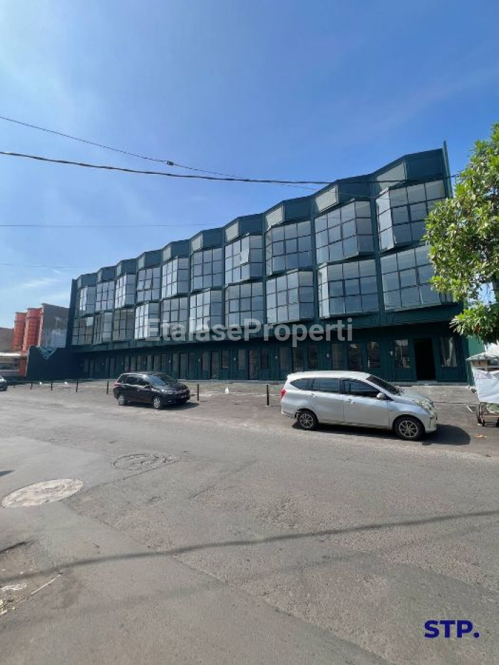 Foto properti 10 UNIT JEJER, Sewa Ruko Modern-classic 4 Lantai Di Kedung Asem - MERR 1
