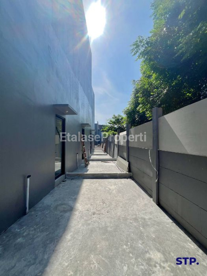 Foto properti 10 UNIT JEJER, Sewa Ruko Modern-classic 4 Lantai Di Kedung Asem - MERR 5