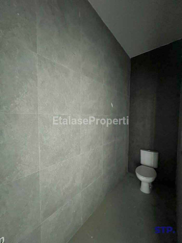 Foto properti 10 UNIT JEJER, Sewa Ruko Modern-classic 4 Lantai Di Kedung Asem - MERR 10
