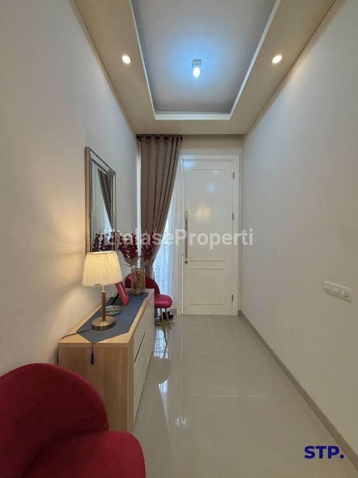 Foto properti Rumah Baru Puri Galaxy Cluster Jasmine Courts FULL PERABOT 2