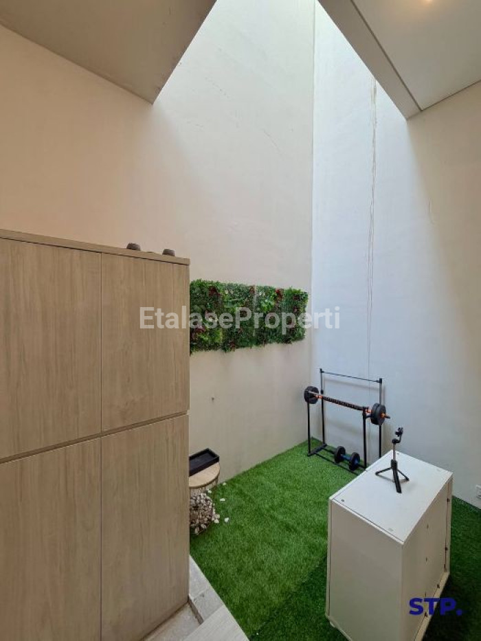 Foto properti Rumah Baru Puri Galaxy Cluster Jasmine Courts FULL PERABOT 5