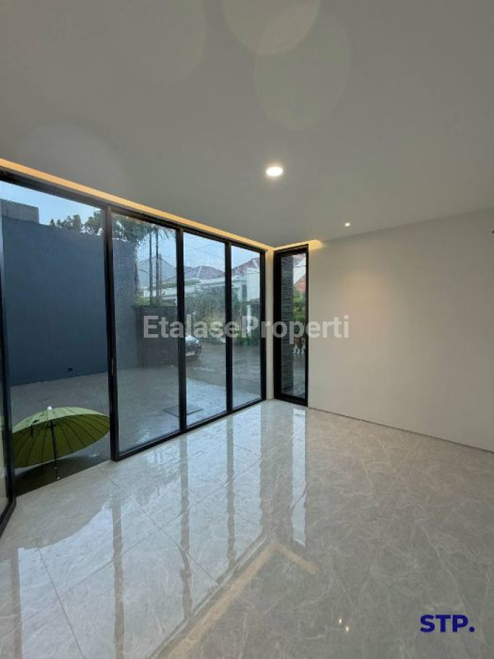 Foto properti Rumah 2 Lantai Di Perumahan Pandugo - MERR 2