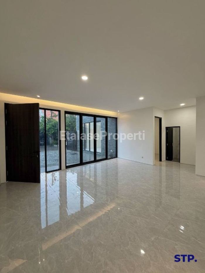 Foto properti Rumah 2 Lantai Di Perumahan Pandugo - MERR 3