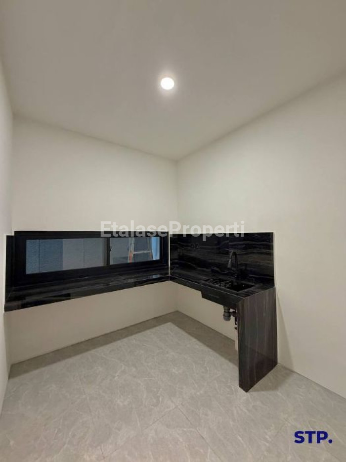 Foto properti Rumah 2 Lantai Di Perumahan Pandugo - MERR 5