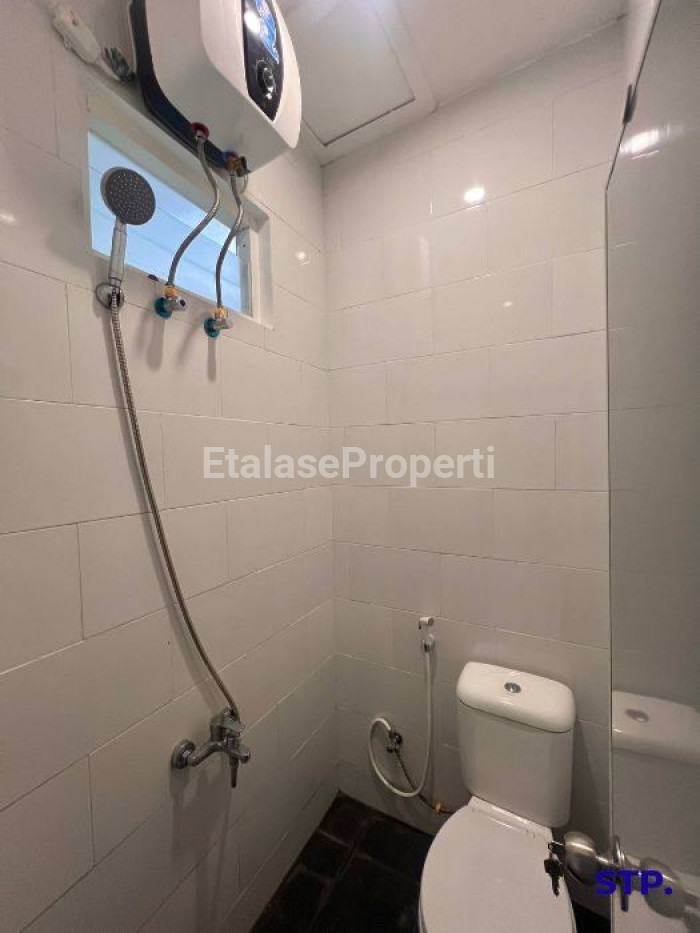 Foto properti Rumah Kost 21 Kamar Tidur Full Furnished Daerah Sambikerep Citraland Surabaya 10