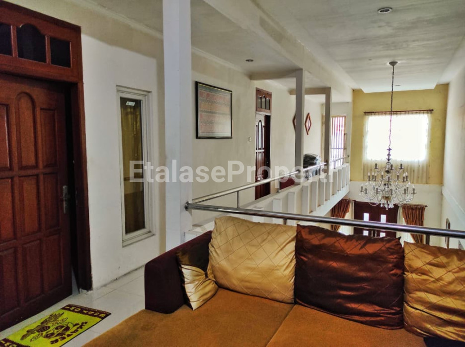 Foto properti Dijual Cepat Rumah Siap Huni Di Rungkut Asri Timur 3