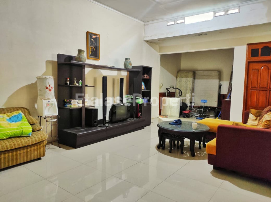 Foto properti Dijual Cepat Rumah Siap Huni Di Rungkut Asri Timur 5