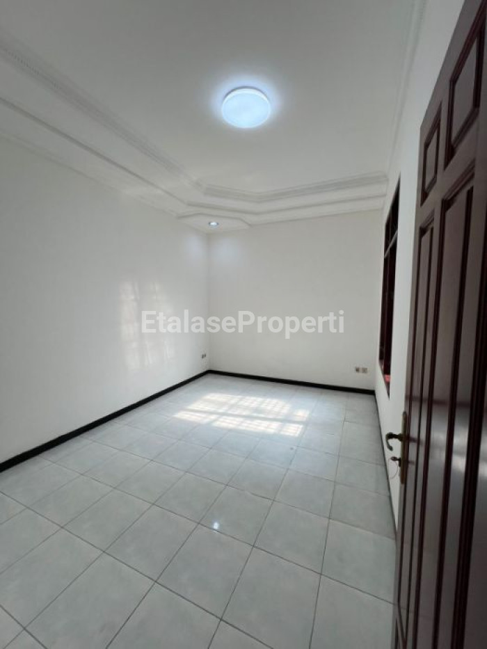 Foto properti Dijual Cepat Rumah Di Villa Kalijudan Indah 2