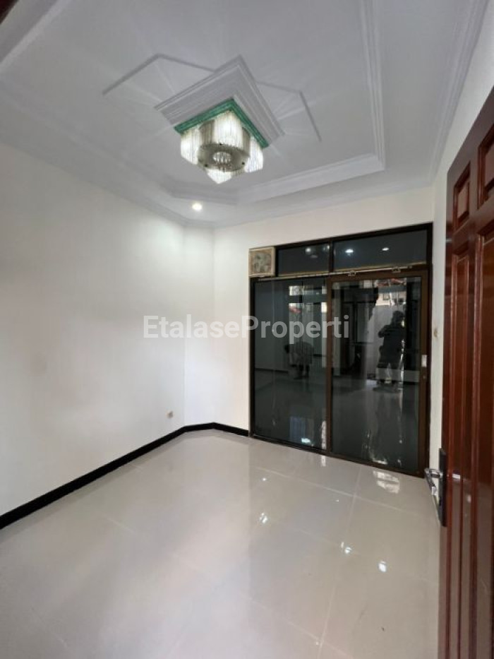 Foto properti Dijual Cepat Rumah Di Villa Kalijudan Indah 3