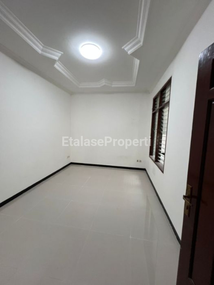 Foto properti Dijual Cepat Rumah Di Villa Kalijudan Indah 10