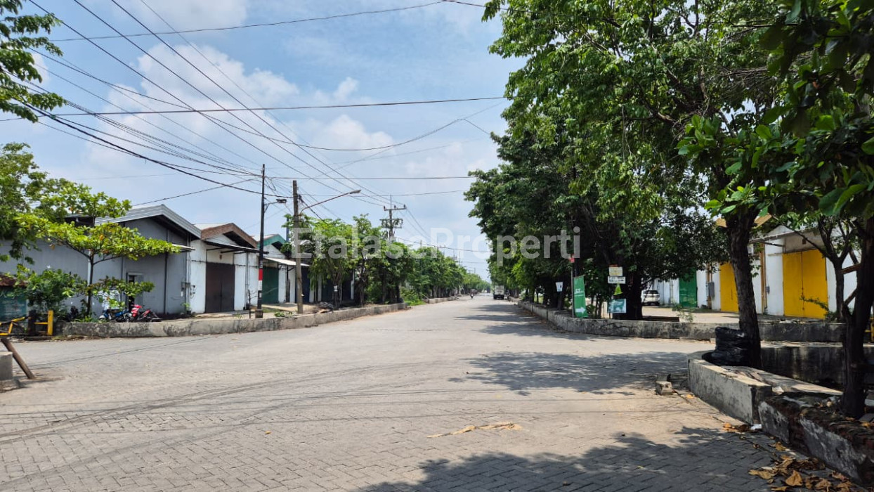 Foto properti Disewakan Gudang Di Margomulyo Permai 3