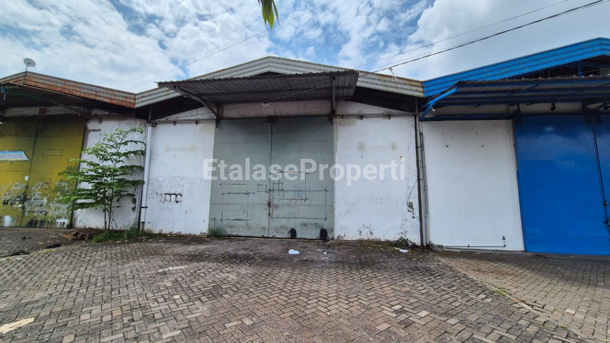 Foto properti Dijual Cepat Gudang Margomulyo Permai 1