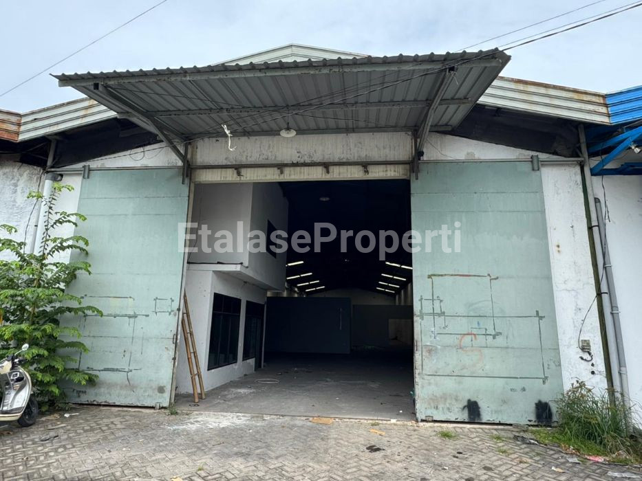 Foto properti Dijual Cepat Gudang Margomulyo Permai 5