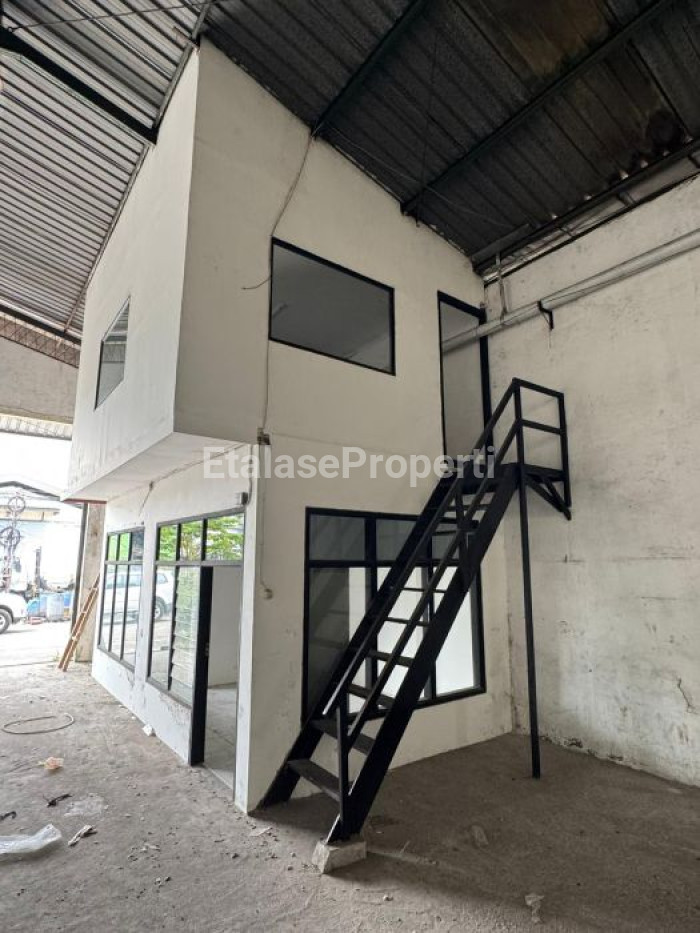 Foto properti Dijual Cepat Gudang Margomulyo Permai 7