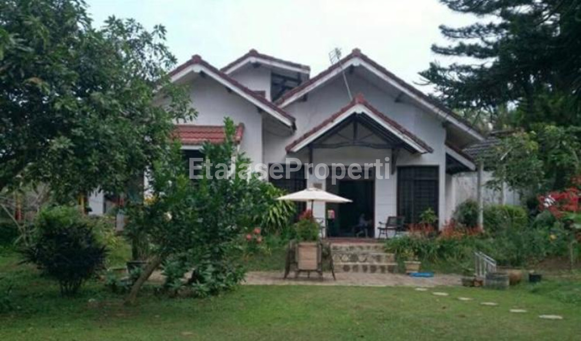 Foto properti Dijual Villa Di Batu Malang Nol Jalan Dekat Alun-Alun Museum Angkut 1