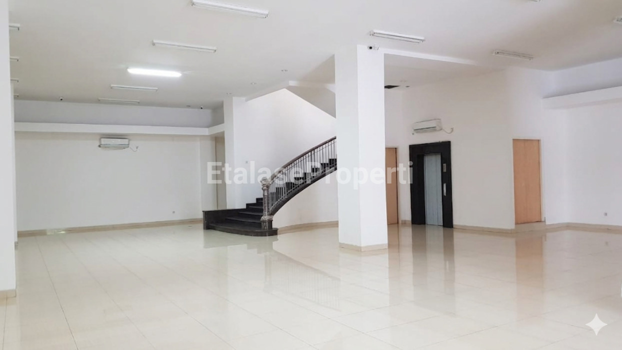 Foto properti Dijual Gedung Di Nol Jalan Raya Jemursari Komersial Area 1