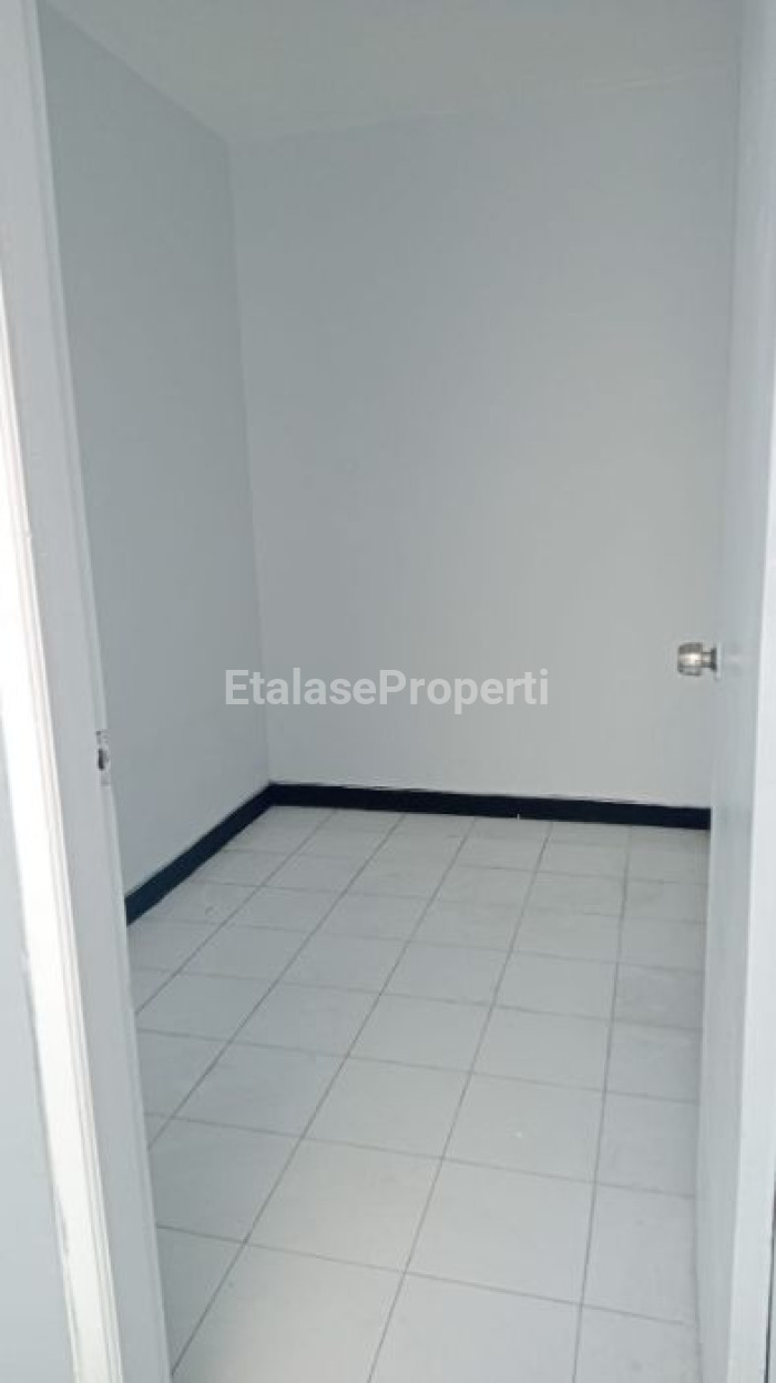 Foto properti Dijual Cepat Rumah Di Citra Sentosa, Lakarsantri 4