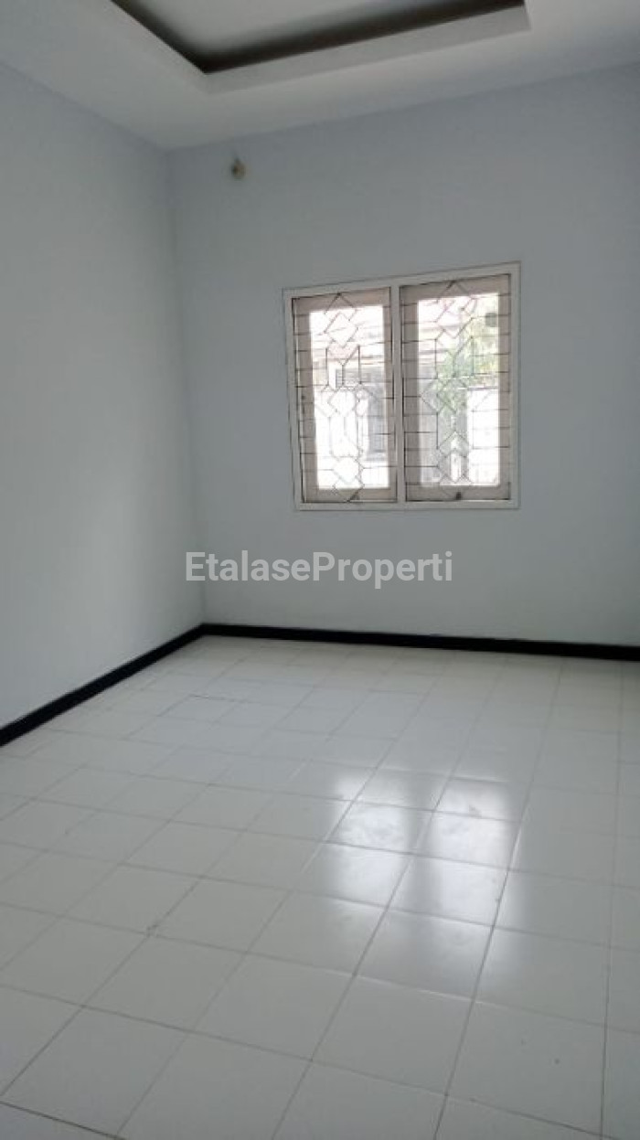 Foto properti Dijual Cepat Rumah Di Citra Sentosa, Lakarsantri 8