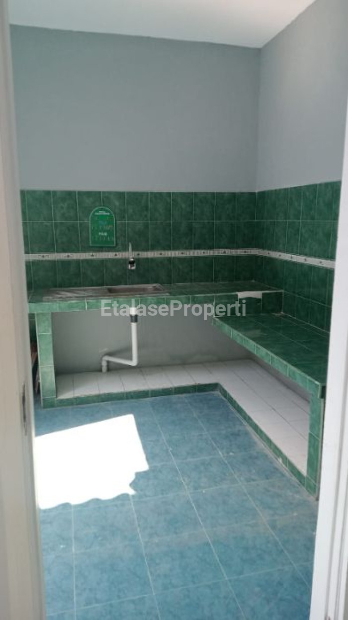 Foto properti Dijual Cepat Rumah Di Citra Sentosa, Lakarsantri 9