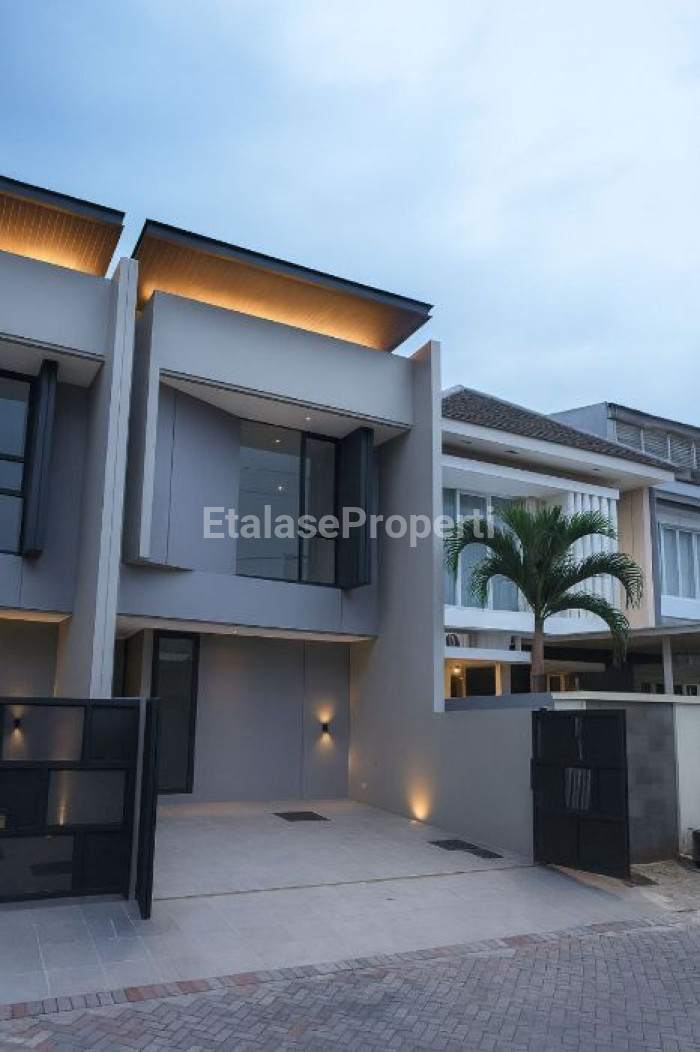 Foto properti Dijual Rumah Baru Gress Di Rungkut Pandugo Modern Minimalis 1
