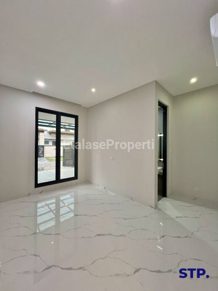 Foto properti Sewa Rumah Mewah Di Galaxi Bumi Permai Araya Tahap 2 5