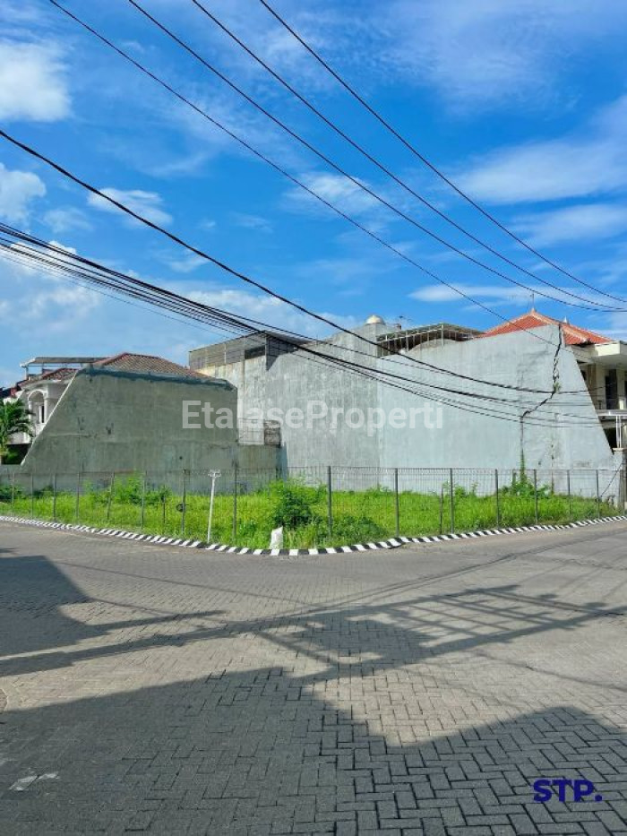 Foto properti 2 Unit - Tanah Kavling Hoek Siap Bangun Dharmahusada Mas 1