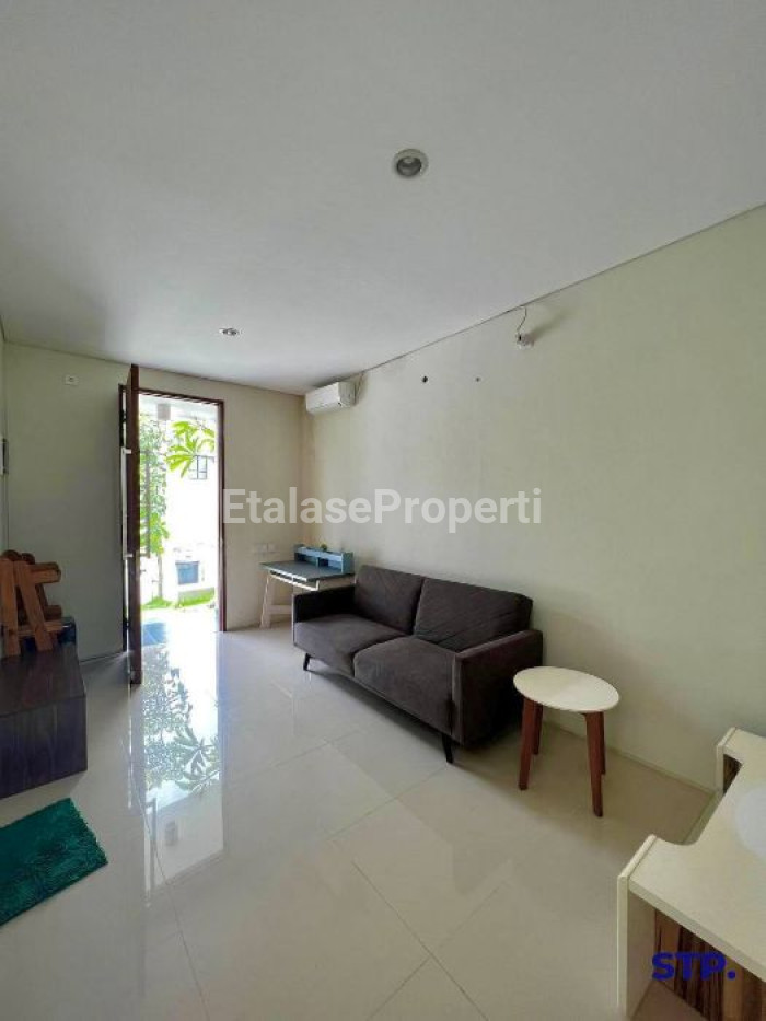 Foto properti Jual Cepat - Rumah Northwest Hill Citraland Semi Furnished 3