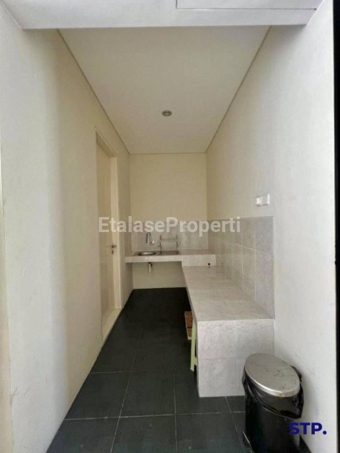 Foto properti Jual Cepat - Rumah Northwest Hill Citraland Semi Furnished 7