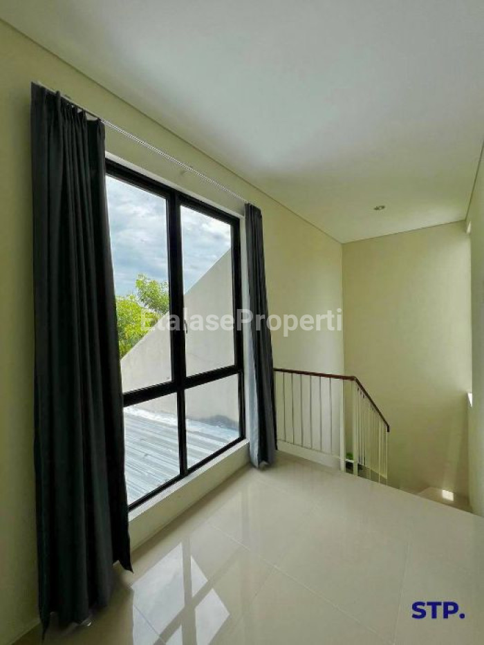 Foto properti Jual Cepat - Rumah Northwest Hill Citraland Semi Furnished 8