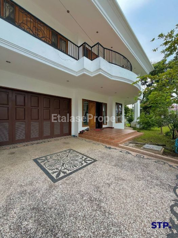 Foto properti Rumah Mewah Classic Di Main Road Galaxi Bumi Permai Araya Posisi Hoek 2